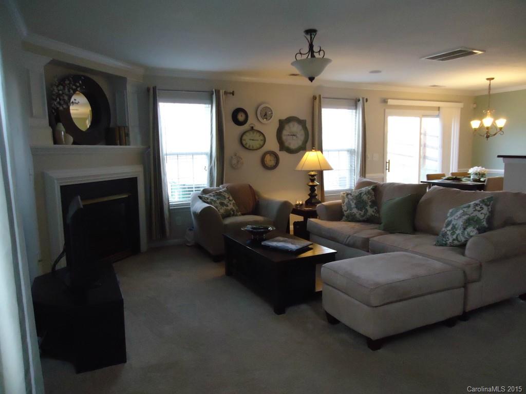 6538 Sunman Road Charlotte, NC 28216 - Photo 9 of 22 Gallery Image 9