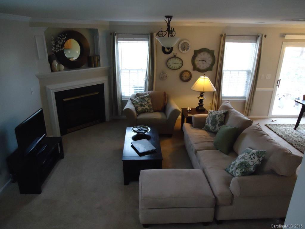 6538 Sunman Road Charlotte, NC 28216 - Photo 10 of 22 Gallery Image 10