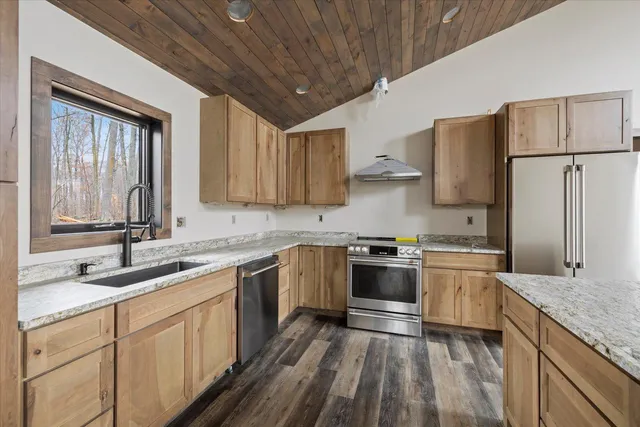 $749,000 | 30167 Nicholas Street, Grand Rapids, MN 55744