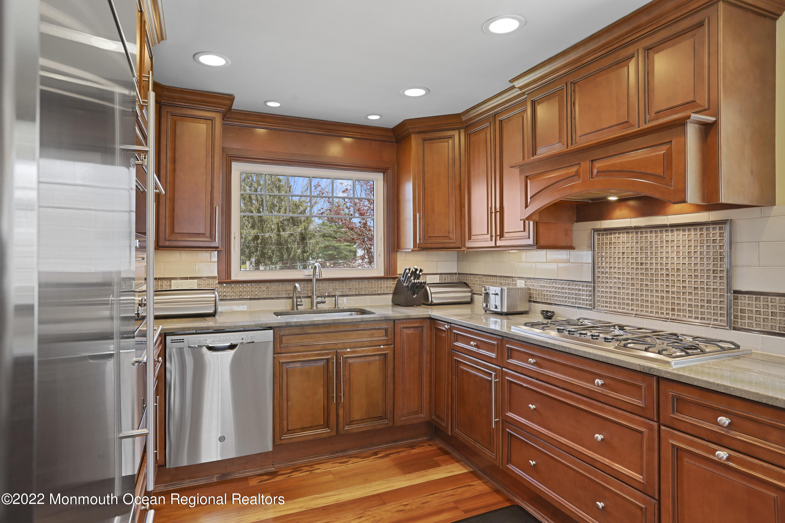 18 Dutch Valley Road Howell, NJ 07731 - Photo 8 of 40 1T3A3130
