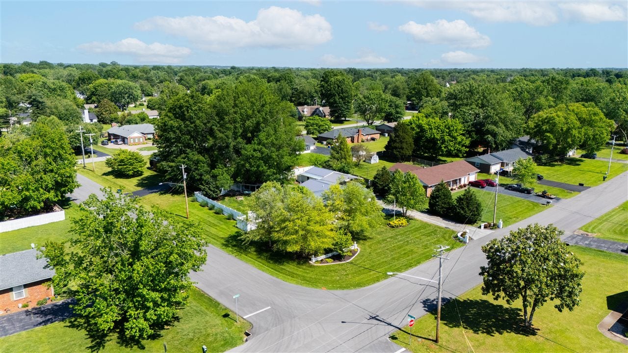3106 Hunt Master Drive Bowling Green, KY 42104 - Photo 71 of 80 Gallery Image 71