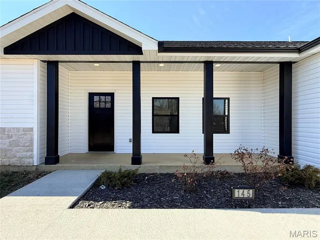$265,500 | 145 Fortitude Avenue, Poplar Bluff, MO 63901
