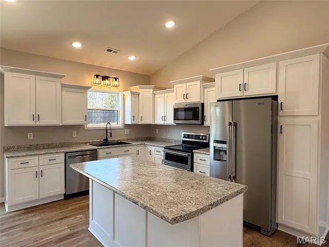 $265,500 | 145 Fortitude Avenue, Poplar Bluff, MO 63901