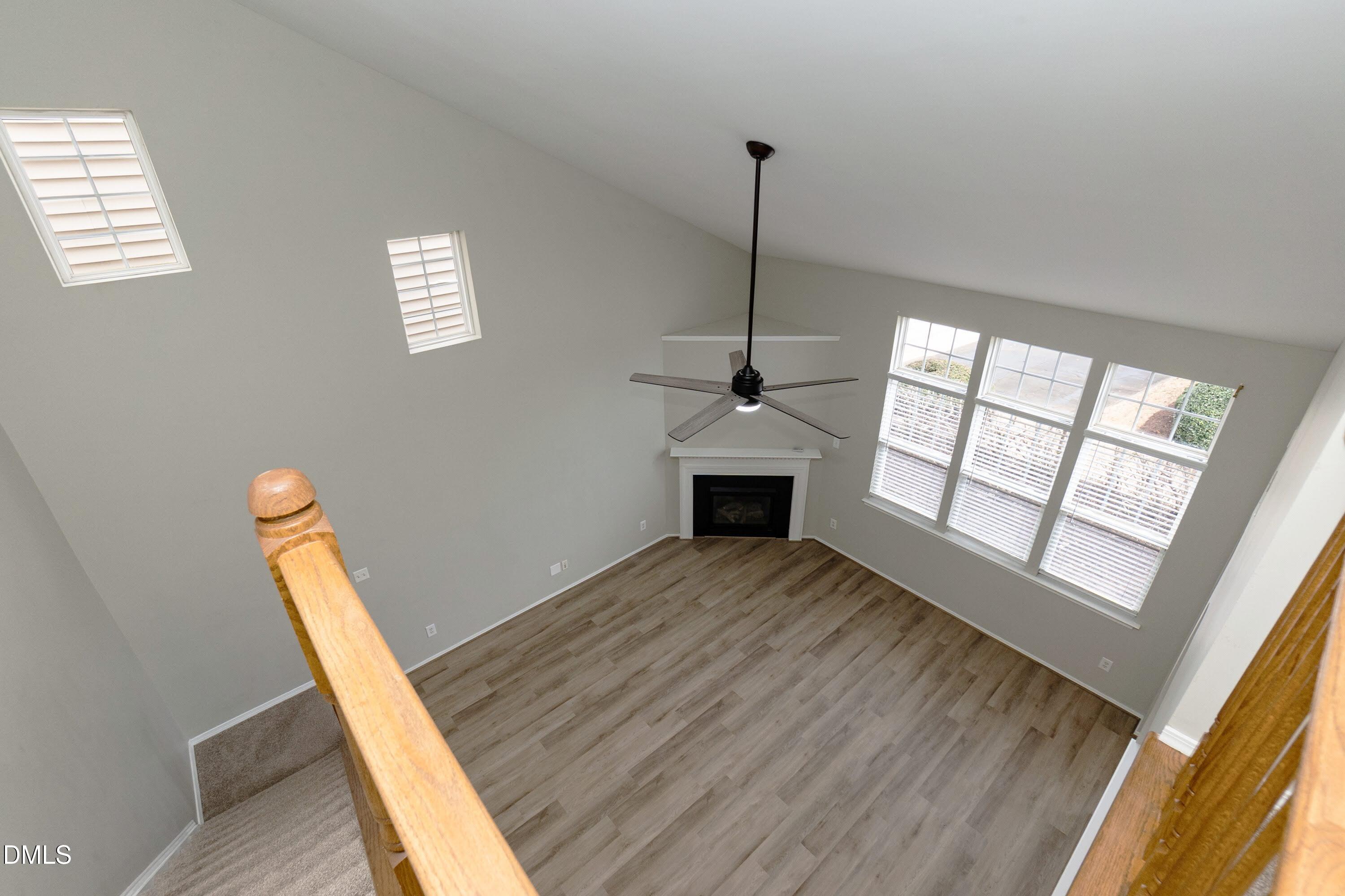 8310 Chimneycap Drive Raleigh, NC 27613 - Photo 20 of 38 Living 05