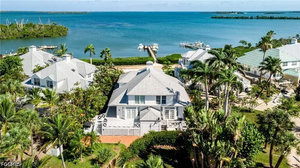 $895,000 | 507 Useppa Useppa Island, Bokeelia, FL 33922
