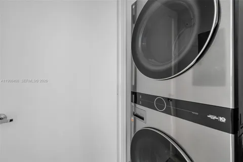 $780,000 | 333 Las Olas Way, Unit 1208, Fort Lauderdale, FL 33301