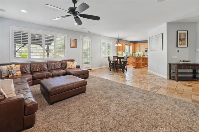 $1,195,000 | 29160 Harmony Way, Saugus, CA 91390