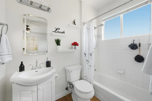 $1,195,000 | 29160 Harmony Way, Saugus, CA 91390