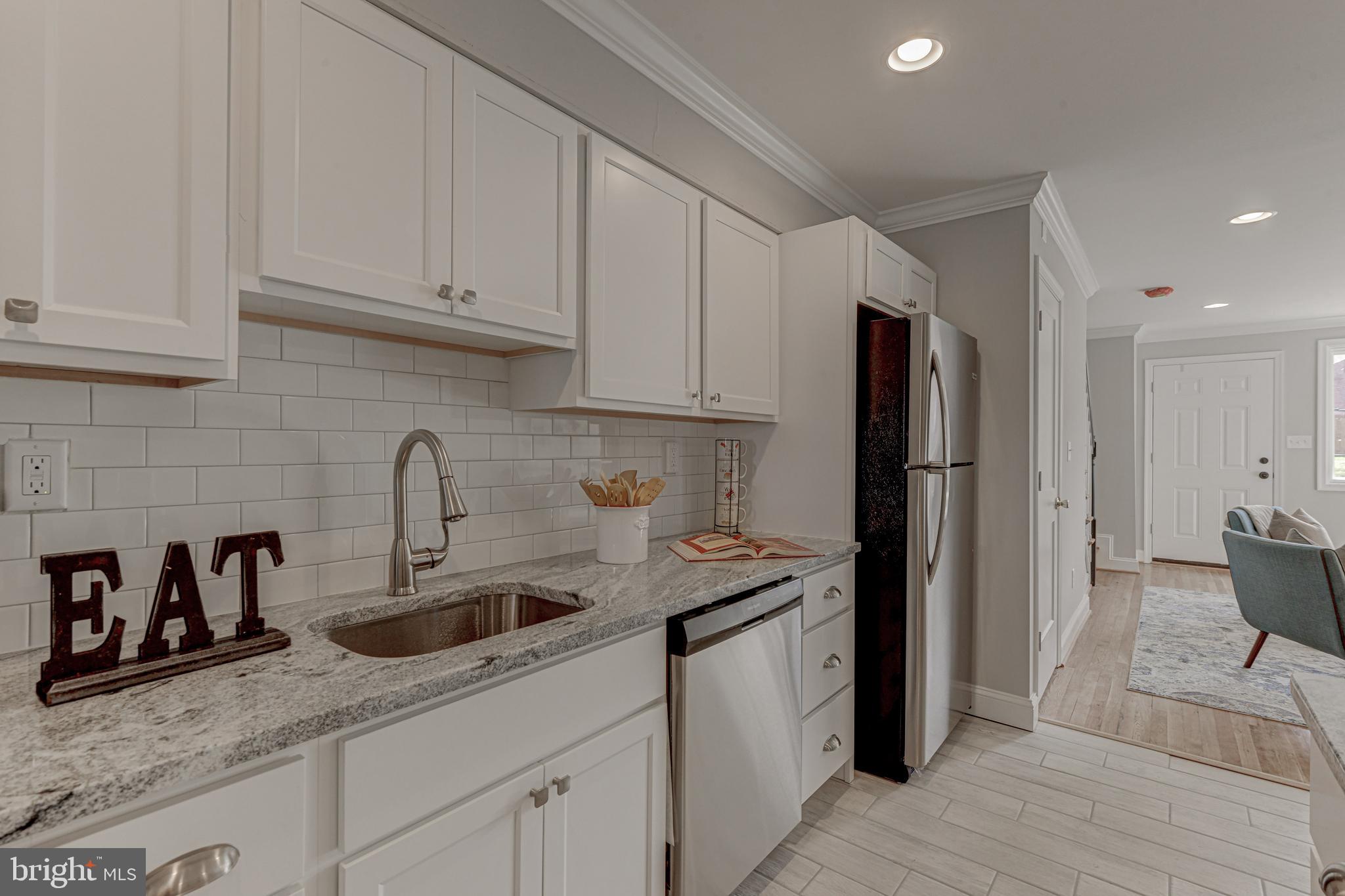 5412 Channing Road Baltimore, MD 21229 - Photo 11 of 32