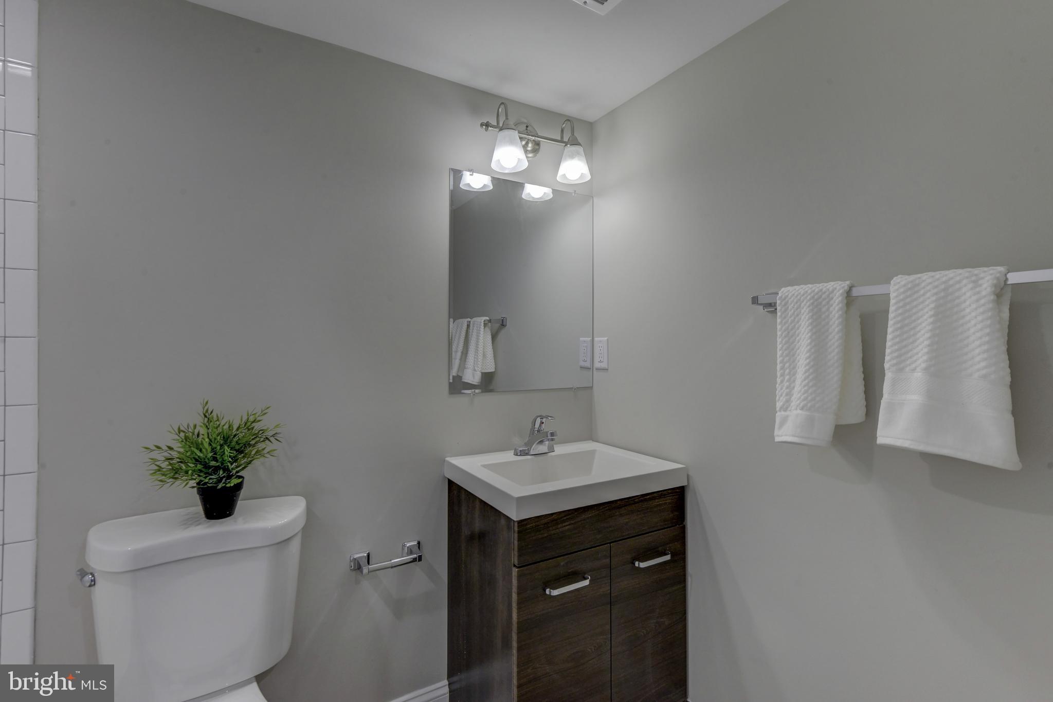 5412 Channing Road Baltimore, MD 21229 - Photo 25 of 32