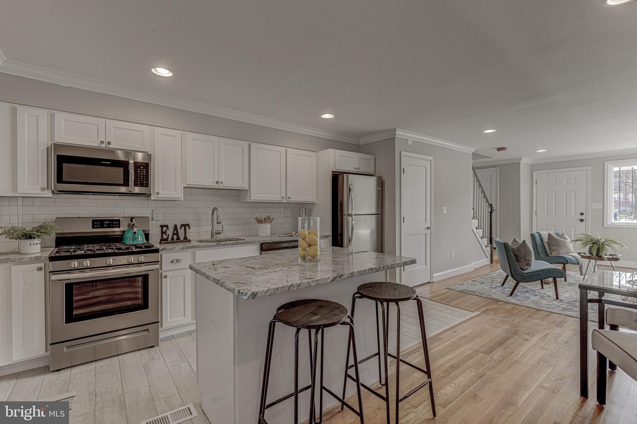 5412 Channing Road Baltimore, MD 21229 - Photo 9 of 32
