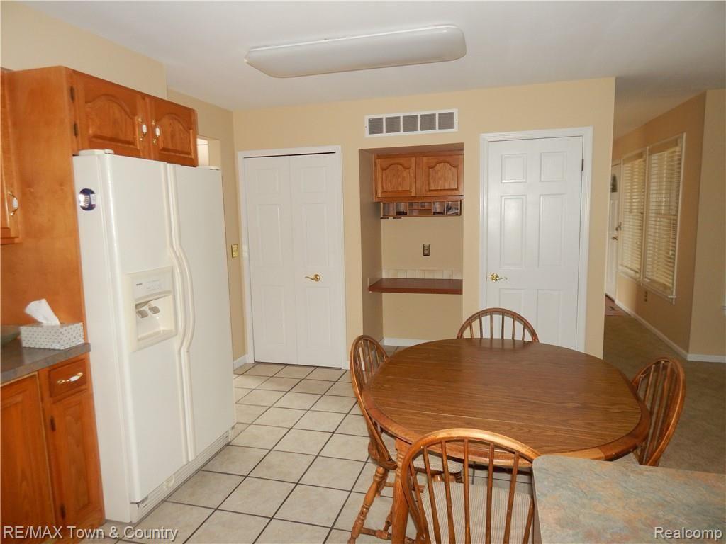 7355 Carpenter Road Flushing, MI 48433 - Photo 17 of 50 DSCN0357.JPG