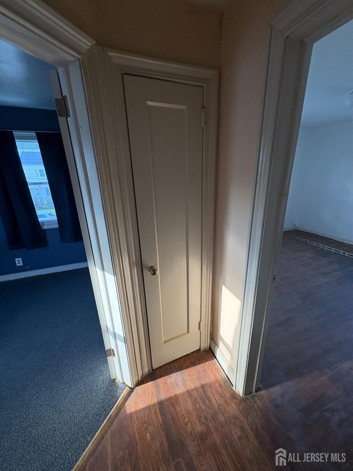 163 Winchester Road Fords, NJ 08863 - Photo 10 of 11 Gallery Image 10
