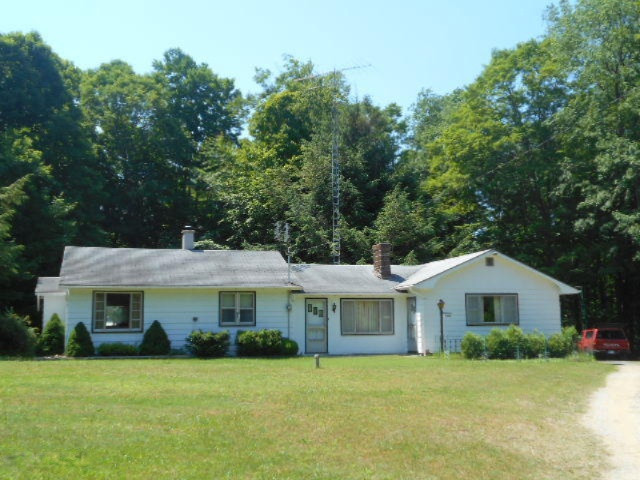 5853 Barnhart Road Ludington, MI 49431 - Photo 1 of 22 DSCN6771