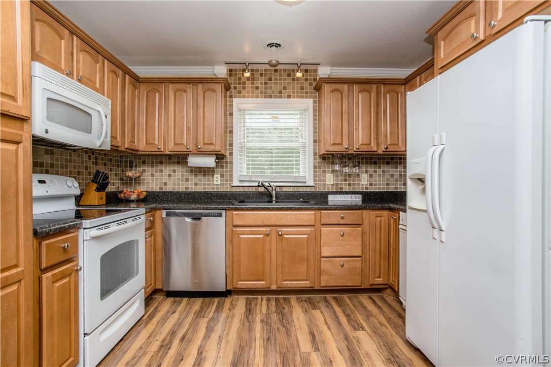 13720 Willowynde Road Chester, VA 23836 - Photo 4 of 36 Gallery Image 4
