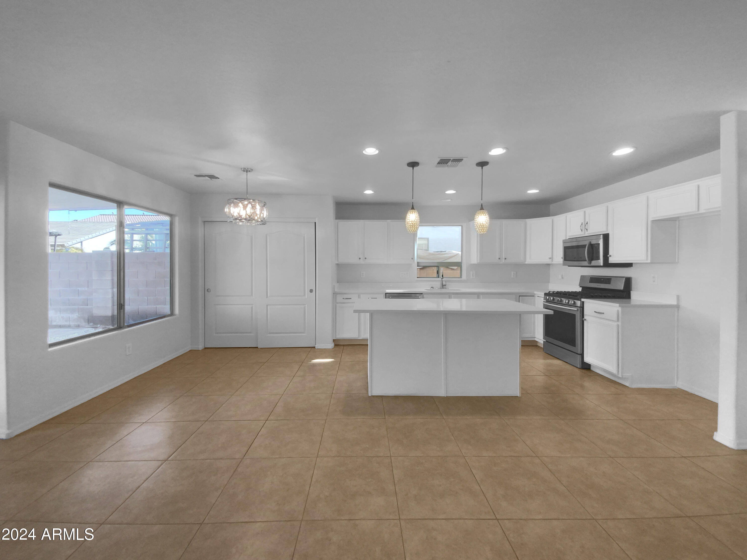 44838 West Applegate Road Maricopa, AZ 85139 - Photo 9 of 23 listing_6
