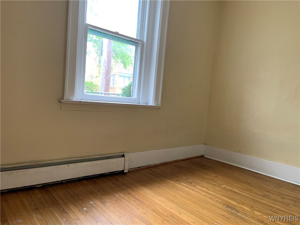 49 Newburgh Avenue Buffalo, NY 14211 - Photo 24 of 31