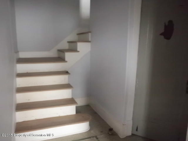 139 Spring Street Carbondale, PA 18407 - Photo 6 of 25 a view of entryway