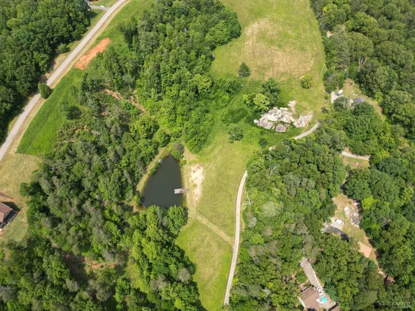 $50,000 | 31 River Rock Road, Vinton, VA 24179