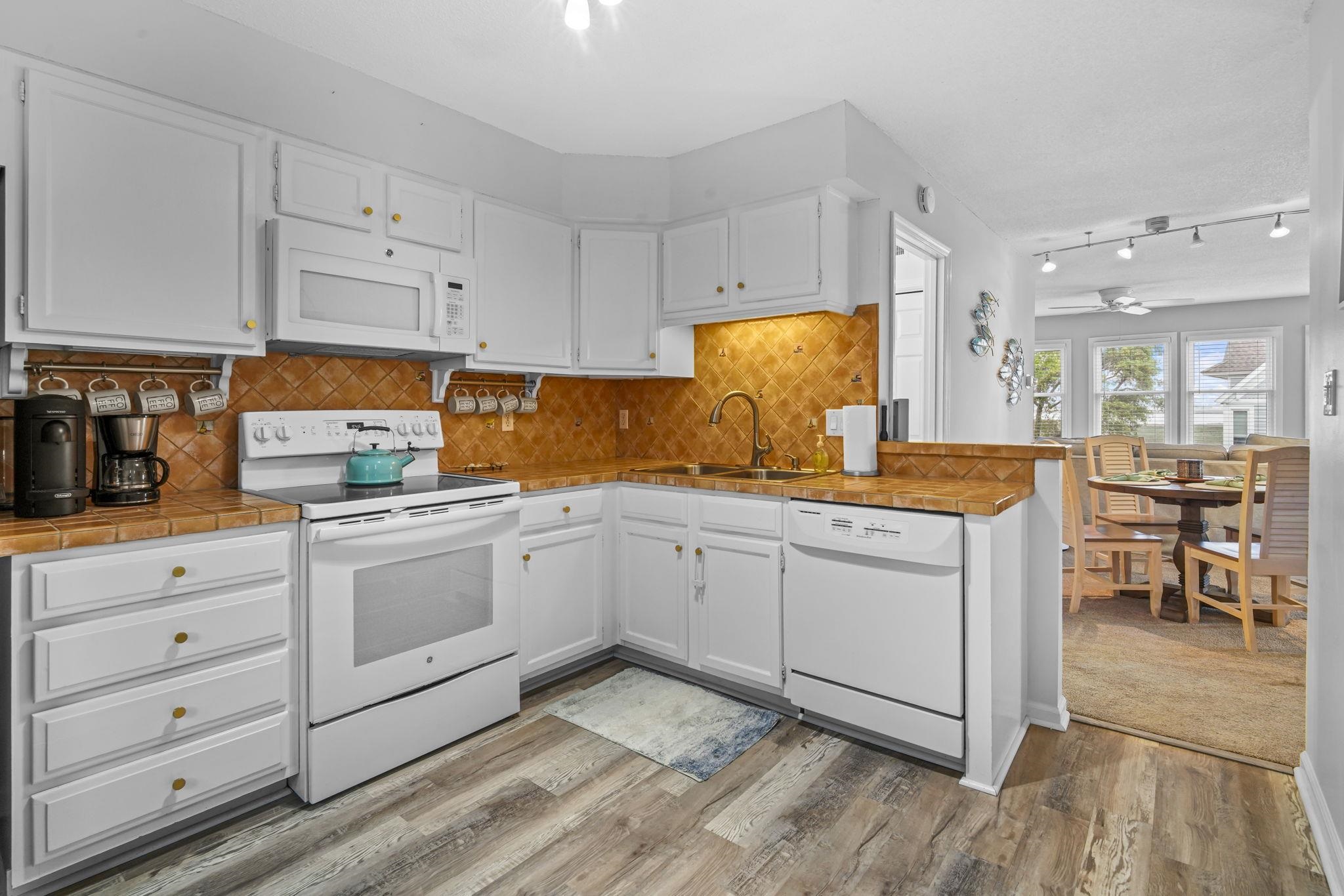 4999 Highway 17 Business, Unit 108D Murrells Inlet, SC 29576 - Photo 7 of 29