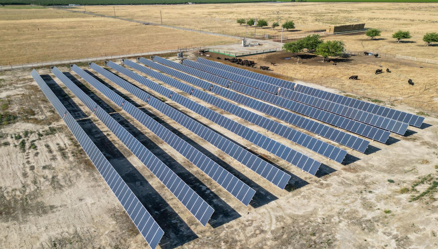 11885 Road 9 Madera, CA 93637 - Photo 12 of 12 a view of a balcony