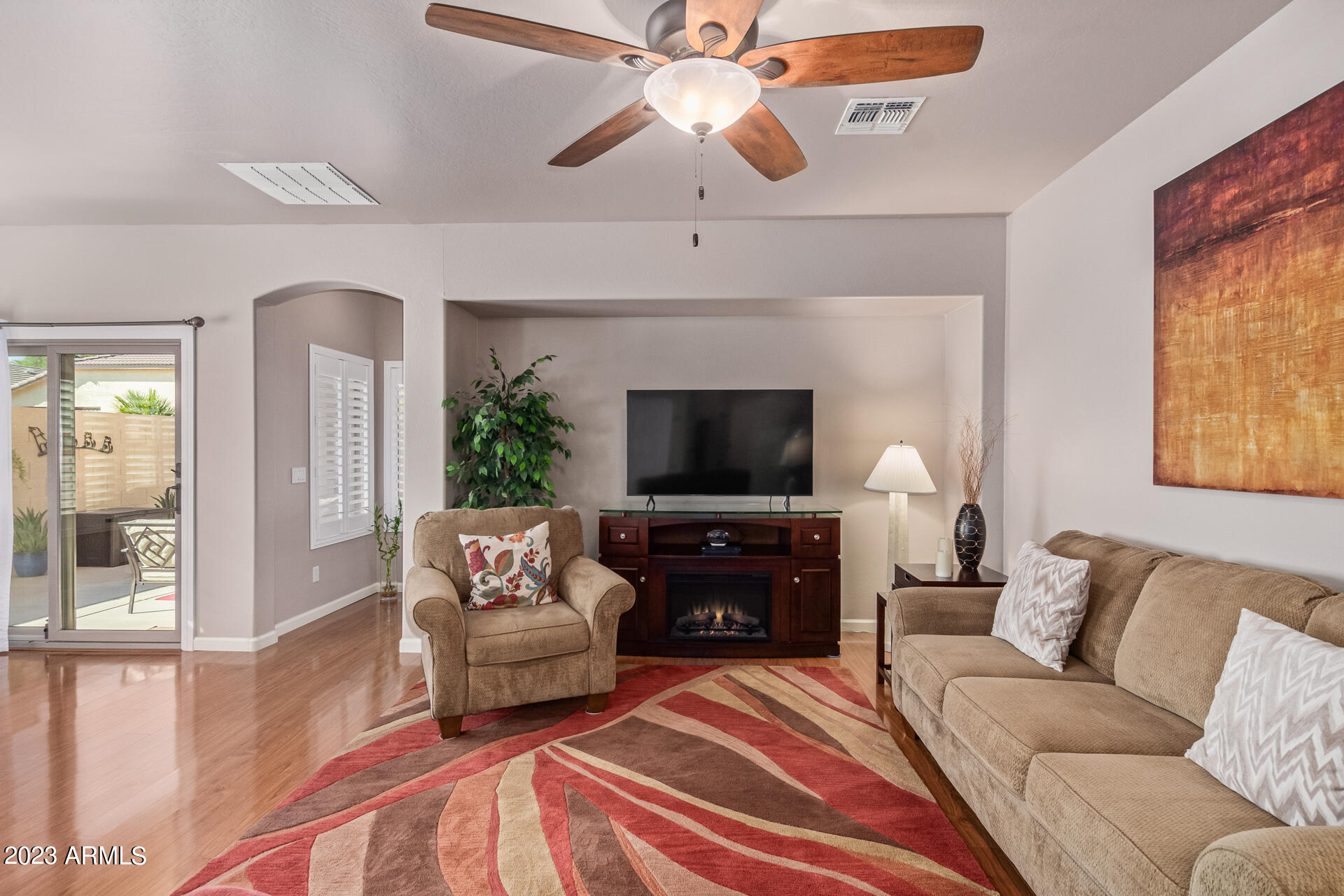 2792 East Superior Road San Tan Valley, AZ 85143 - Photo 4 of 30 Great Room