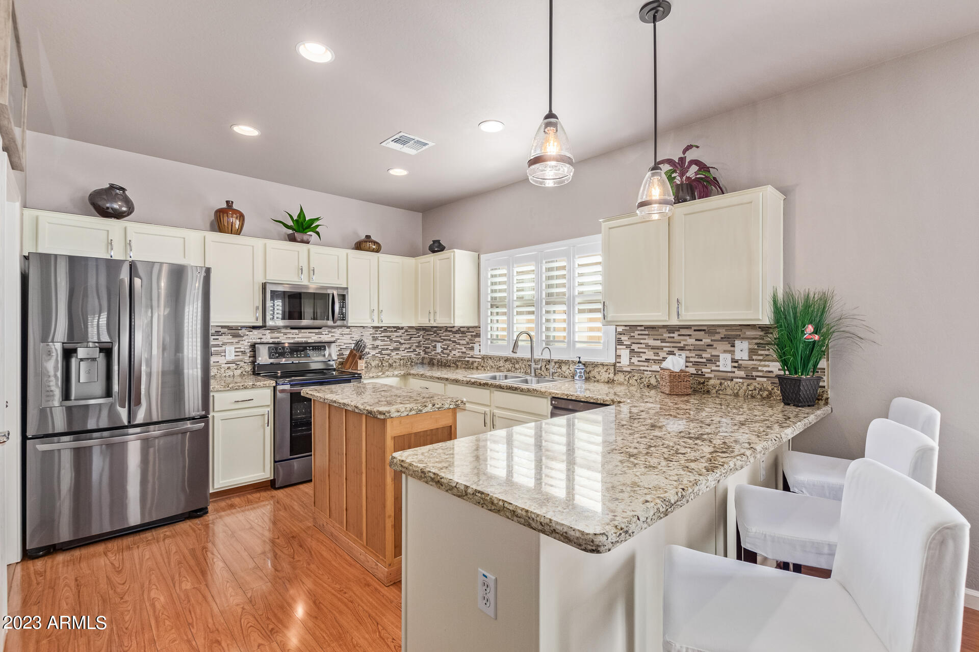 2792 East Superior Road San Tan Valley, AZ 85143 - Photo 6 of 30 Gourmet Kitchen