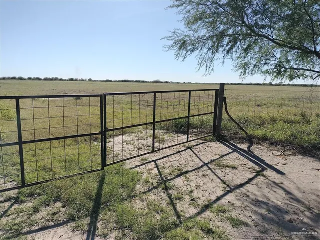 $200,000 | 1 Fm 490 Highway, Raymondville, TX 78580
