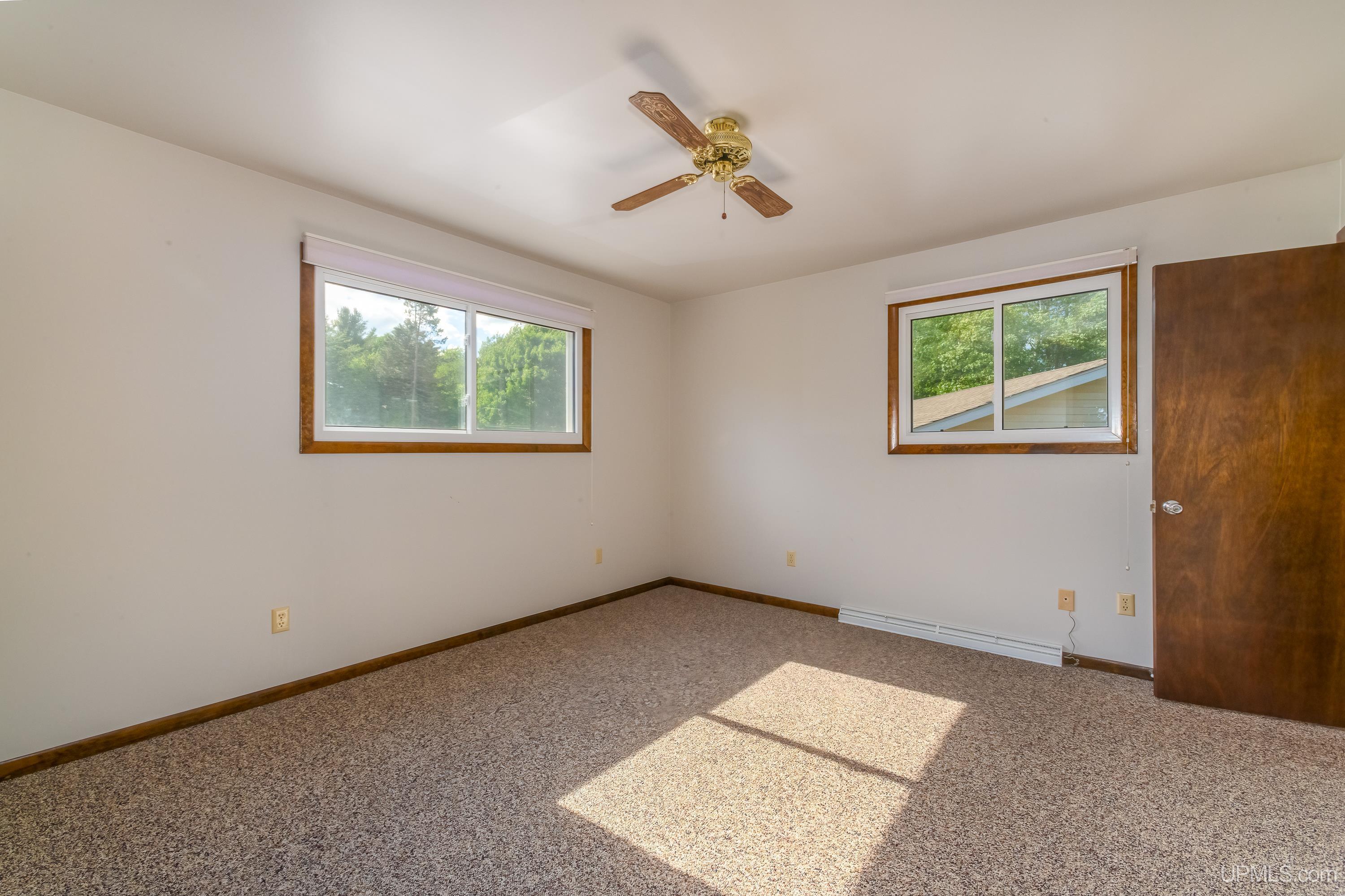 204 Ford Road Marquette, MI 49855 - Photo 14 of 47