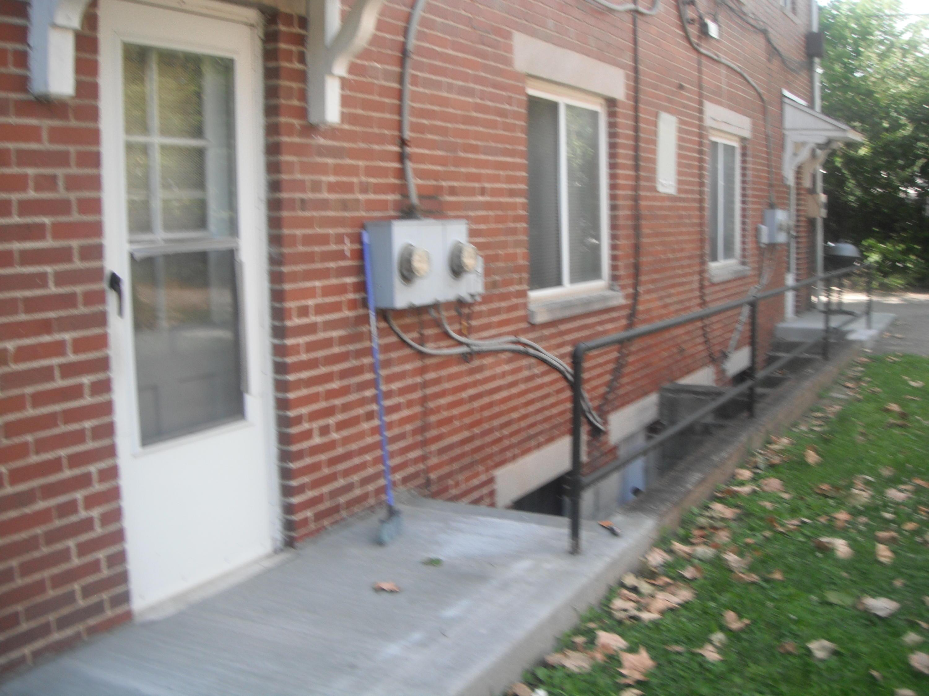 712 South Chesterfield Road Columbus, OH 43209 - Photo 3 of 5 Gallery Image 3