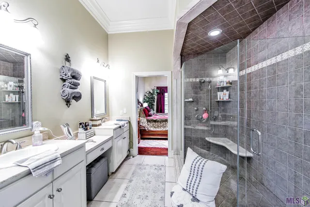 $1,001,500 | 157 Regal Row, Houma, LA 70360