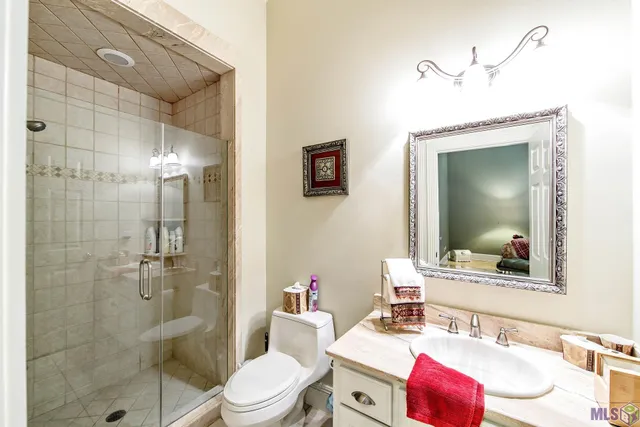 $1,001,500 | 157 Regal Row, Houma, LA 70360