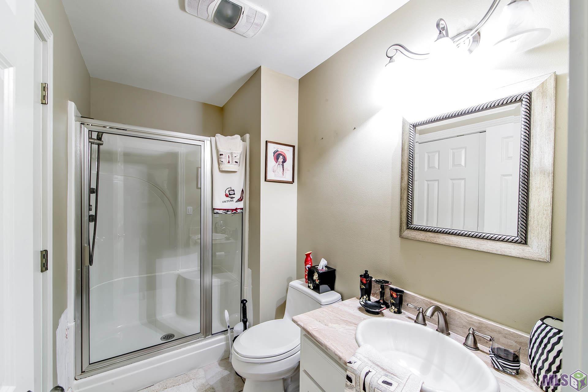 157 Regal Row Houma, LA 70360 - Photo 28 of 31