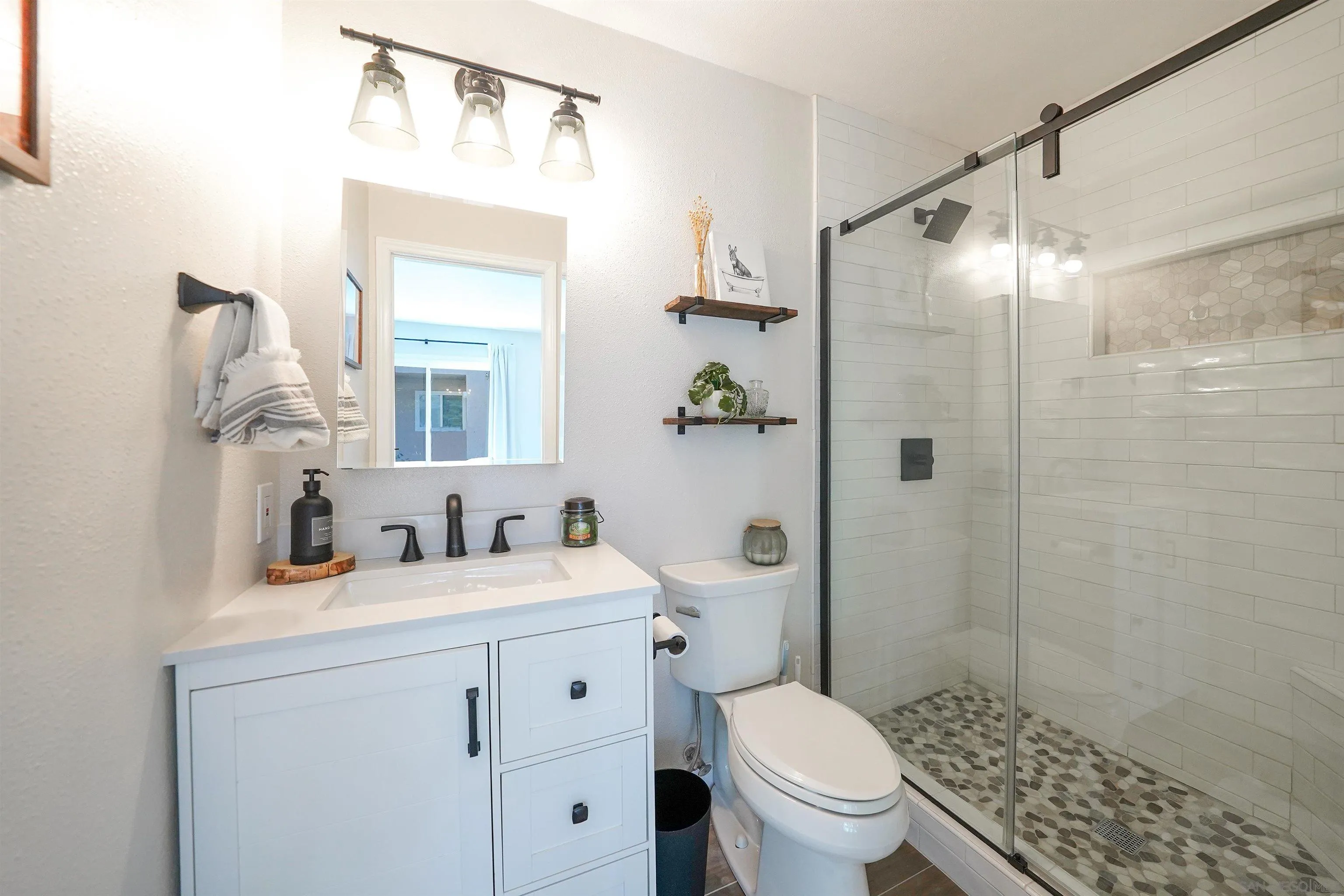 23658 Country Villa Road Ramona, CA 92065 - Photo 13 of 29 Gallery Image 13