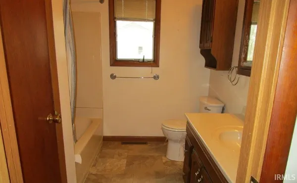 $251,500 | 310 North West Street, Milford, IN 46542