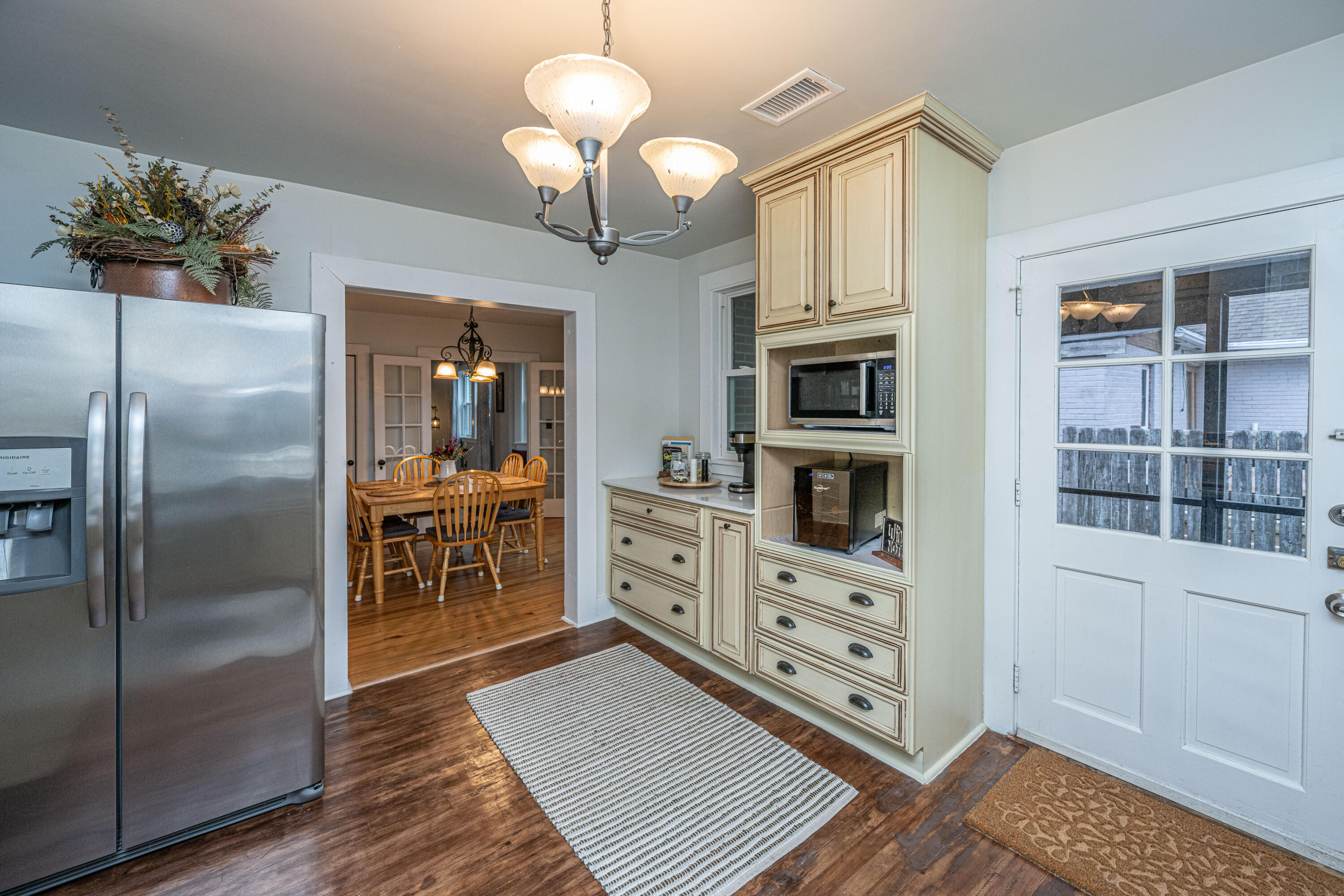 69 Folly Rd Boulevard Charleston, SC 29407 - Photo 24 of 66 69FollyRoadBlvd021