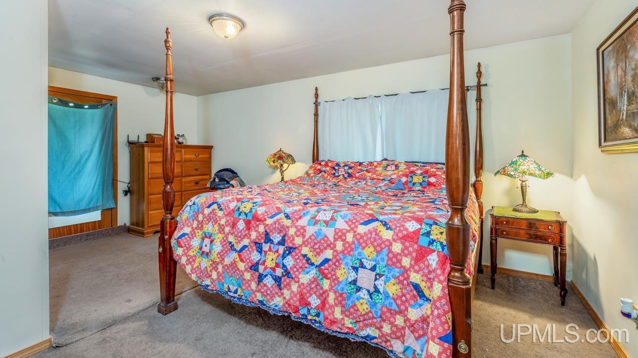 8077 County 416 J Road Gladstone, MI 49837 - Photo 11 of 22 Gallery Image 11