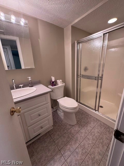305 Guy's Run Road, Unit 305 Akron, OH 44319 - Photo 8 of 37 first floor bath