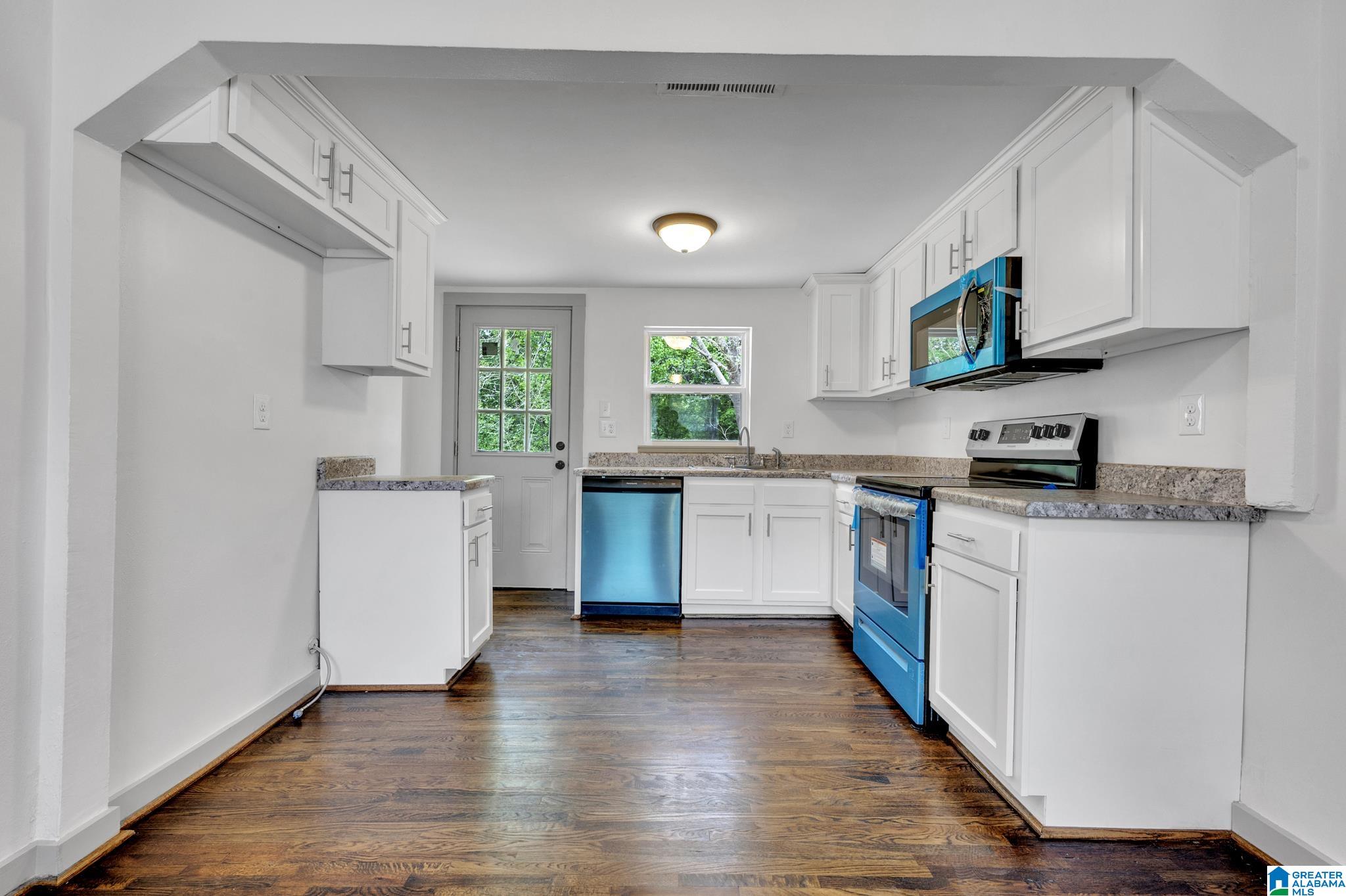900 Absher Street Gardendale, AL 35071 - Photo 6 of 22