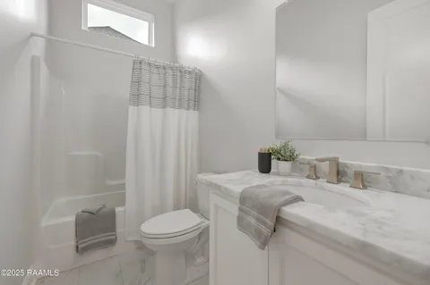 $374,990 | 213 Maple Branch Street, Lafayette, LA 70508