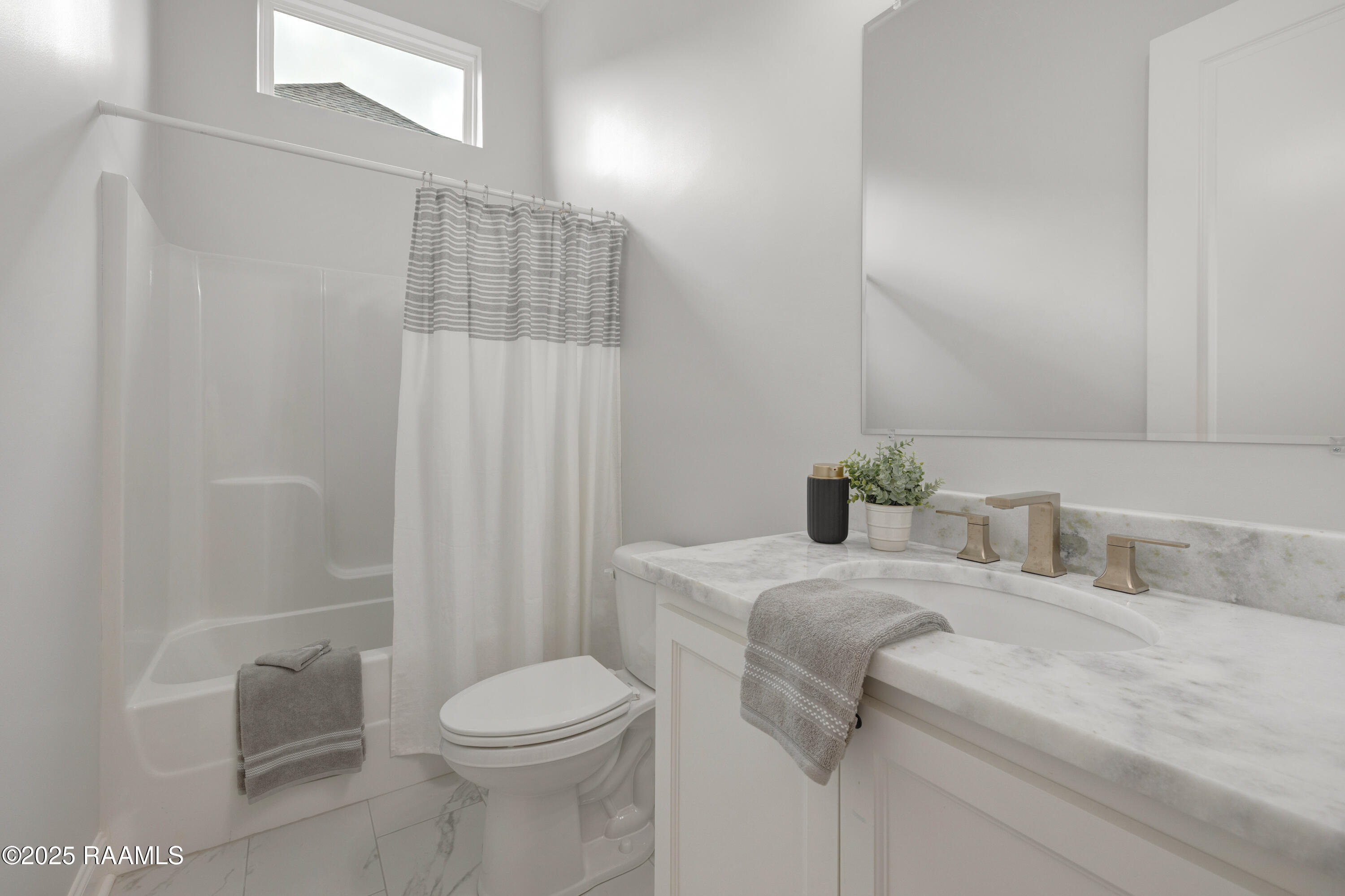 213 Maple Branch Street Lafayette, LA 70508 - Photo 12 of 24 213 Maple Branch-11