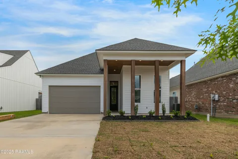 $374,990 | 213 Maple Branch Street, Lafayette, LA 70508