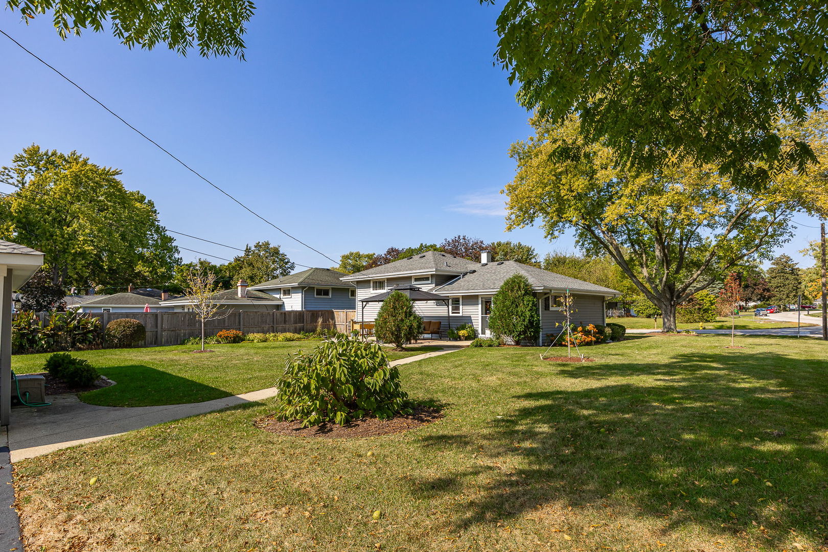 723 Inverness Road Lisle, IL 60532 - Photo 28 of 40 a view of a house with a yard