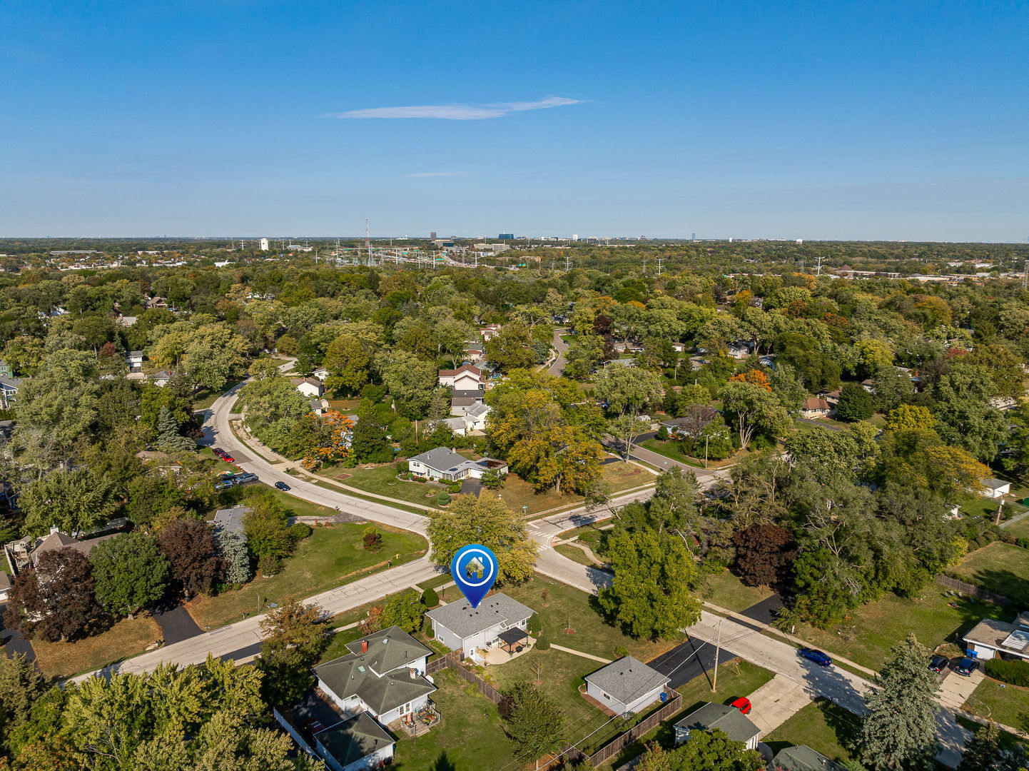723 Inverness Road Lisle, IL 60532 - Photo 33 of 40 an aerial view of residential houses with outdoor space