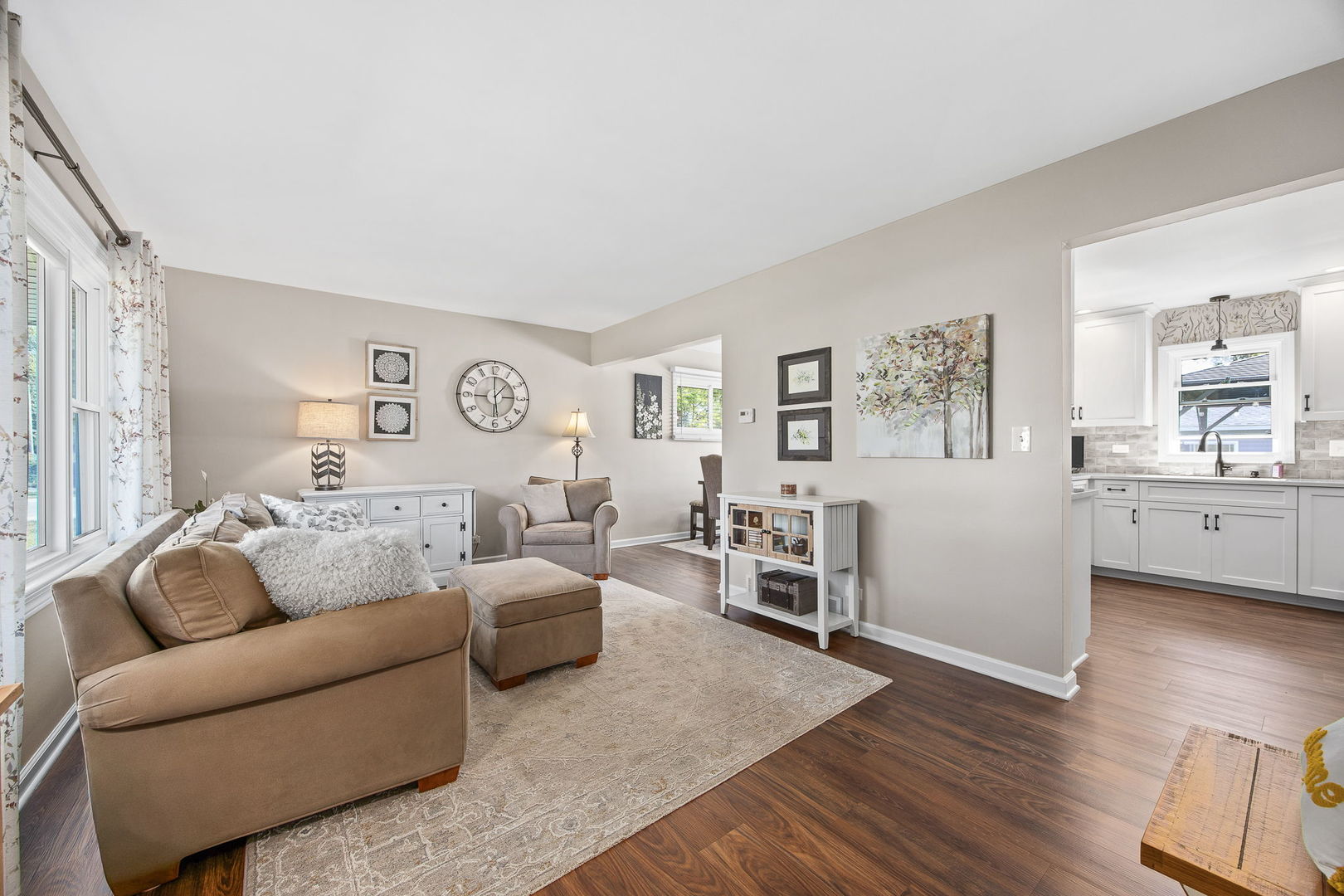 723 Inverness Road Lisle, IL 60532 - Photo 6 of 40 a living room with furniture and wooden floor