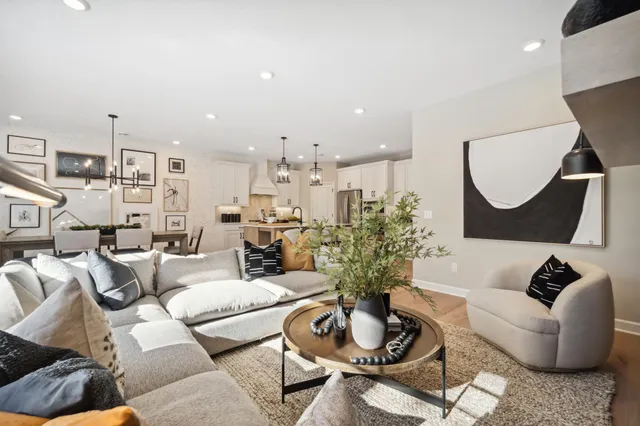 $599,990 | 15680 Goodview Avenue North, Hugo, MN 55038