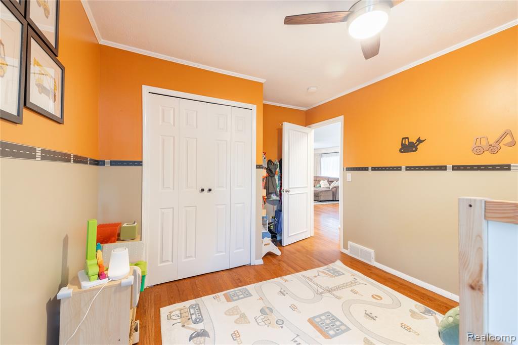 22205 Meridian Road Grosse Ile, MI 48138 - Photo 23 of 42 Gallery Image 23