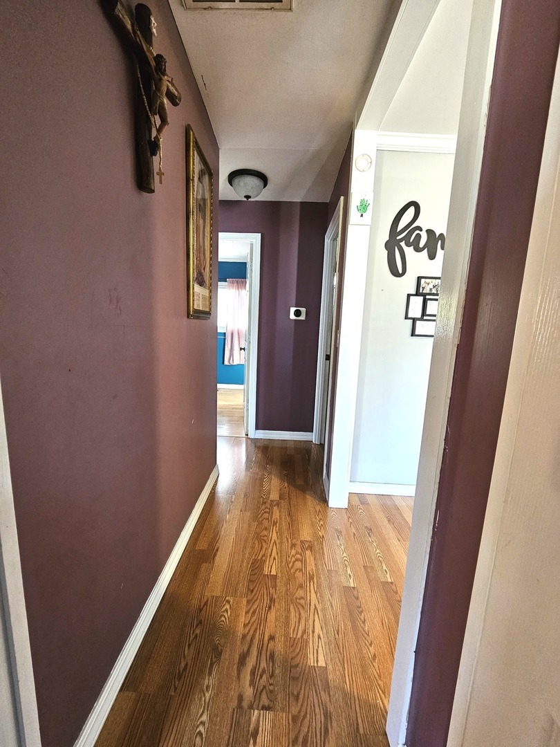 226 Nippert Avenue Romeoville, IL 60446 - Photo 13 of 18 Gallery Image 13