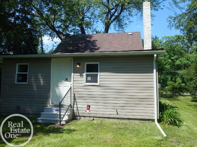 21086 Doepfer Road Warren, MI 48091 - Photo 22 of 23 31322596-21.JPG