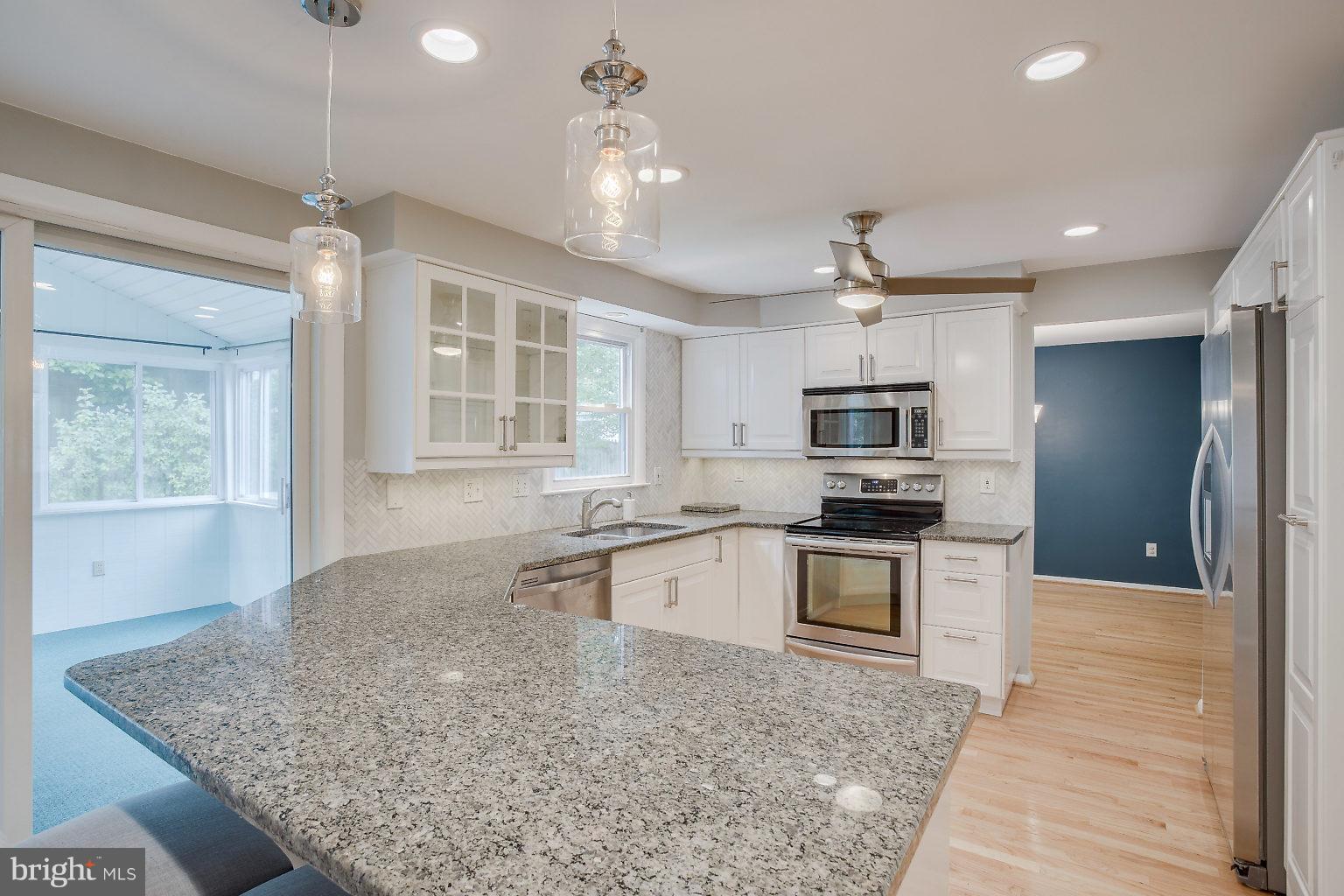517 Bathurst Road Baltimore, MD 21228 - Photo 8 of 27 granite contertops
